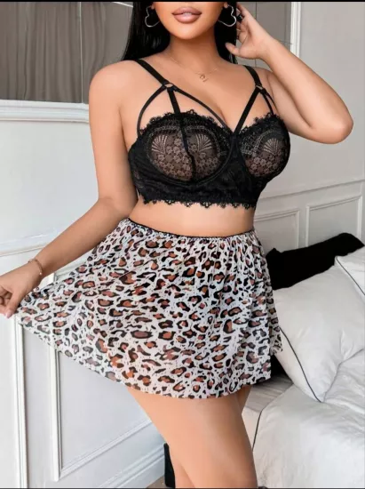 Büyük Beden 3’lü Leopar Desenli Sütyen Etek ve Tanga Takım